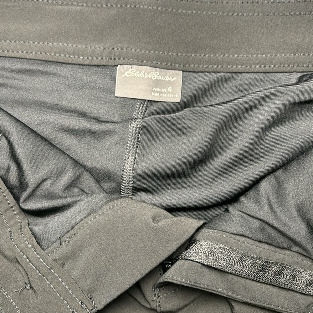 Eddie Bauer Women's Adventurer 2.0 Skort black dark smoke 4 - Picture 6 of 8